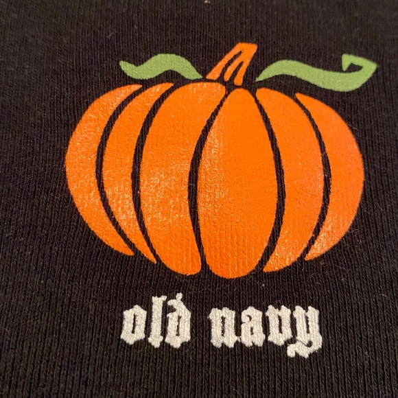 Old Navy black long sleeved T-shirt with bright orange pumpkin design size MED - Picture 2 of 6